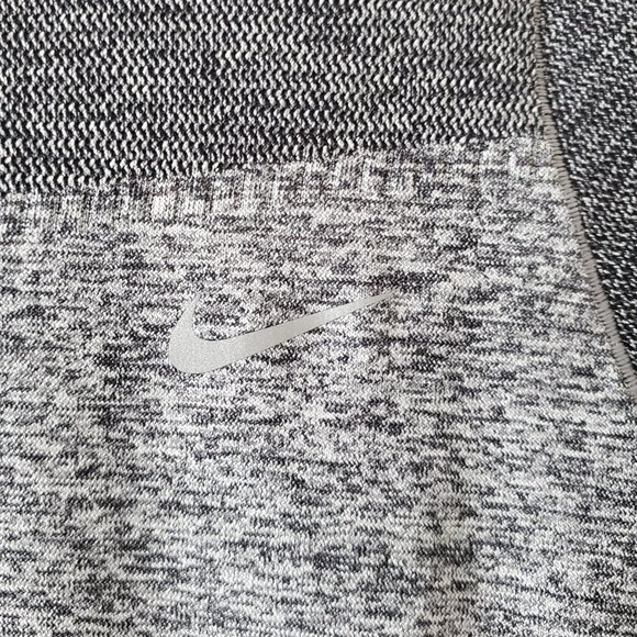 Nike Women's Dri-Fit 1/2 Zip Pullover Running Top | NWT | XS | Two-Toned Gray - Picture 5 of 12